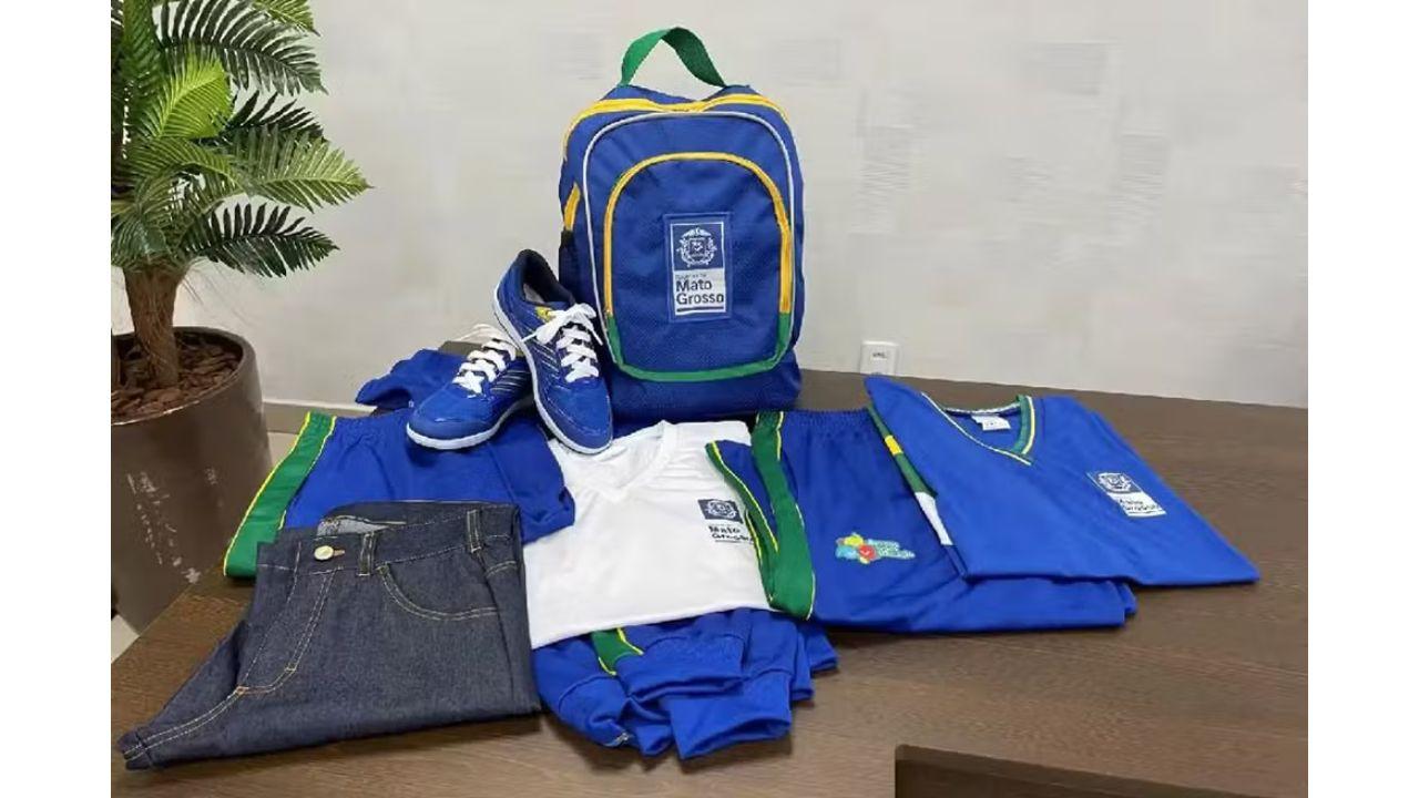 Kit de uniforme em escolas da rede pública de MT passa a ser obrigatório