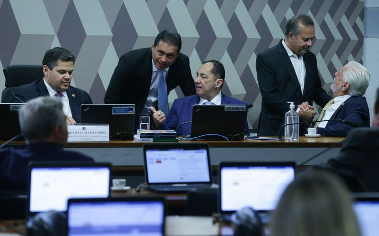 CCJ do Senado reduz prazo de inelegibilidade previsto na Ficha Limpa