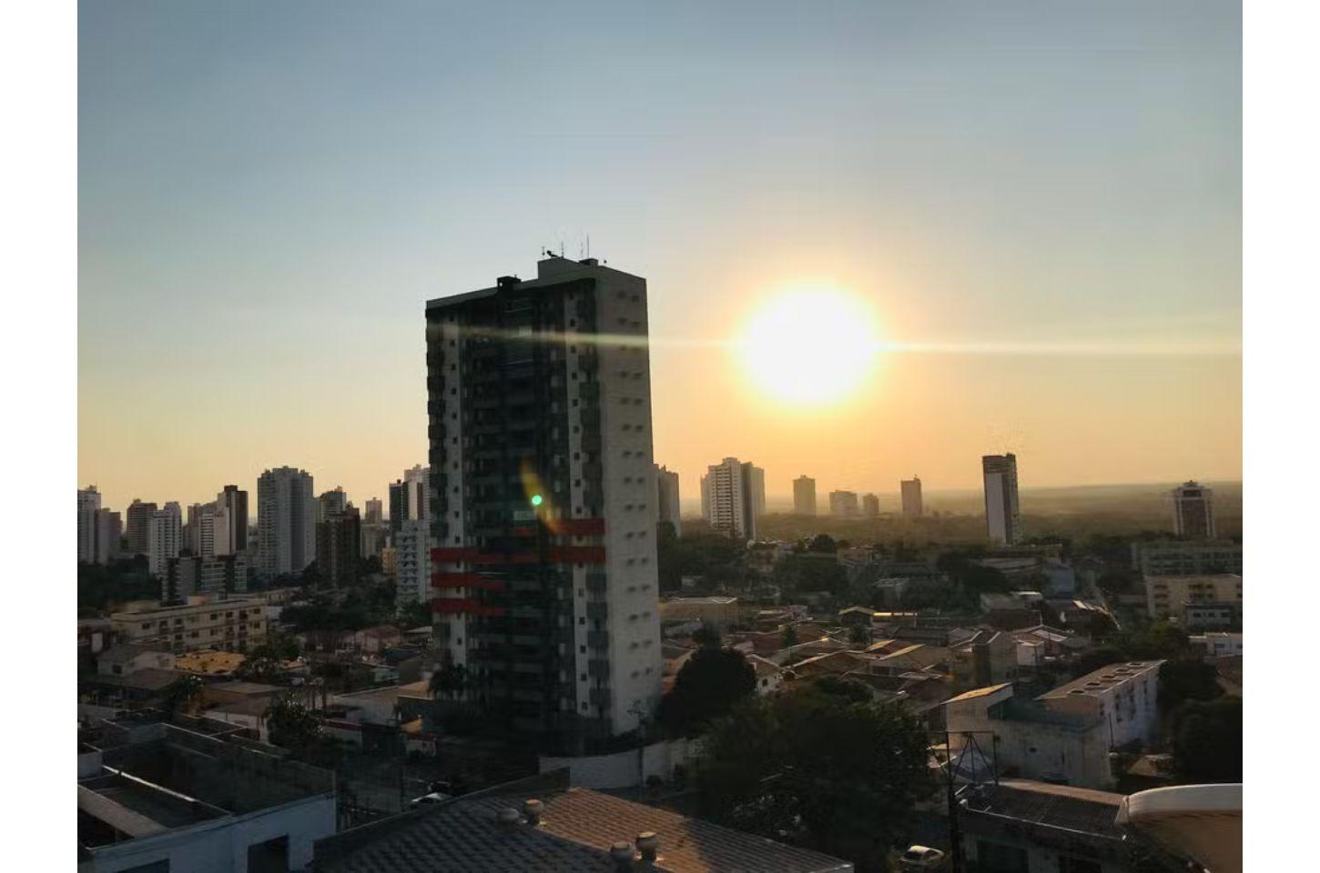 Com 41,8°C, Cuiabá quebra recorde de temperatura e lidera ranking de calor no Brasil