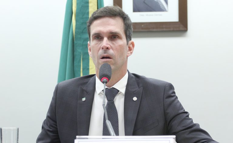 Comissão aprova repasse de loterias para modalidades esportivas máster, brasileira e de surdos