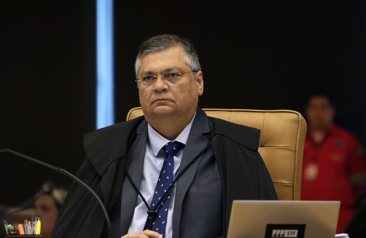 Dino determina regras de transparência para emendas parlamentares