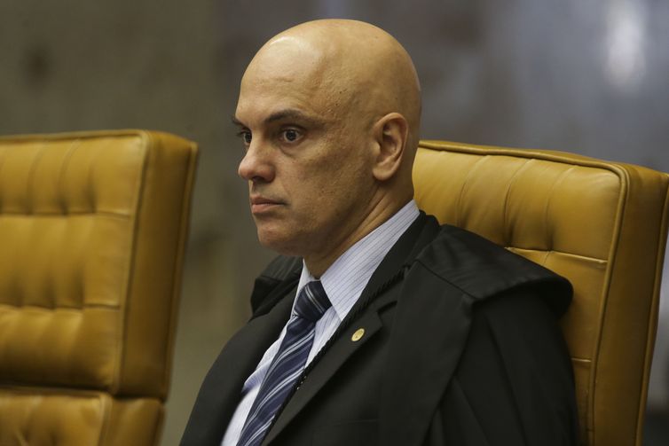 Moraes nega devolução de celular apreendido com ex-assessor do TSE 