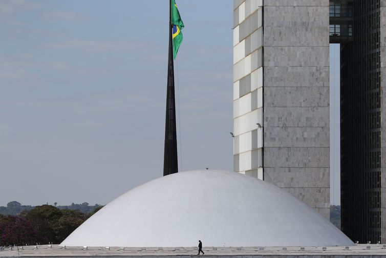 Ministro diz que mudança manterá combate à liberação de armas