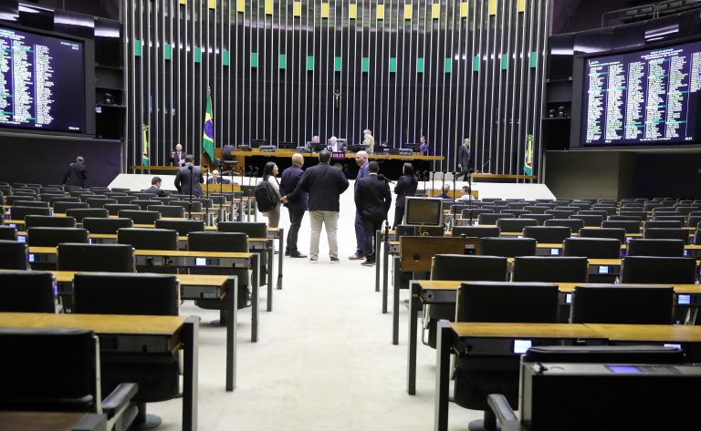 Câmara dos Deputados inicia votações desta quinta; acompanhe