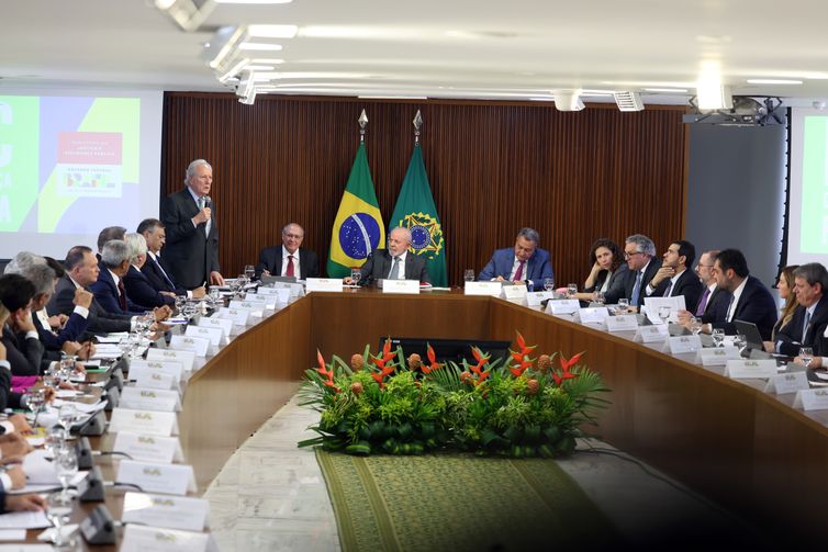 Governo federal apresenta PEC da Segurança Pública aos estados