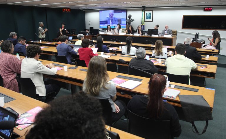 Comissão debate municipalização de hospitais federais no Rio de Janeiro