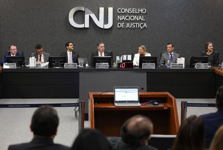 CNJ suspende compra de iPhones para desembargadores do Maranhão 