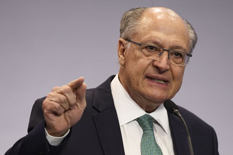 “Se fizer olho por olho, vai ficar tudo mundo cego”, diz Alckmin