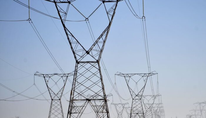 Falha em linha de transmissão provocou oscilação de energia em Alta Floresta, Carlinda e mais 12 municípios do Nortão
